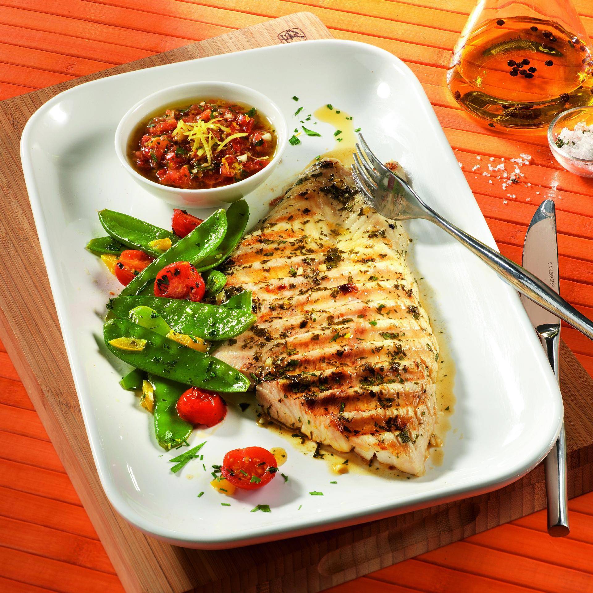 Grilovaná pražma s rajčaty a olivami - recept EASY FRY & GRILL 2 in 1 DIGITAL | Tefal