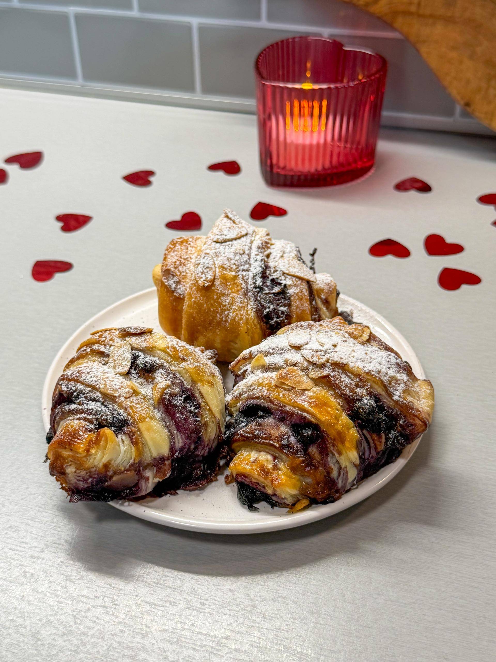 Pudinkové croissanty s borůvkami - recept EASY FRY OVEN & GRILL 9 in 1 | Tefal