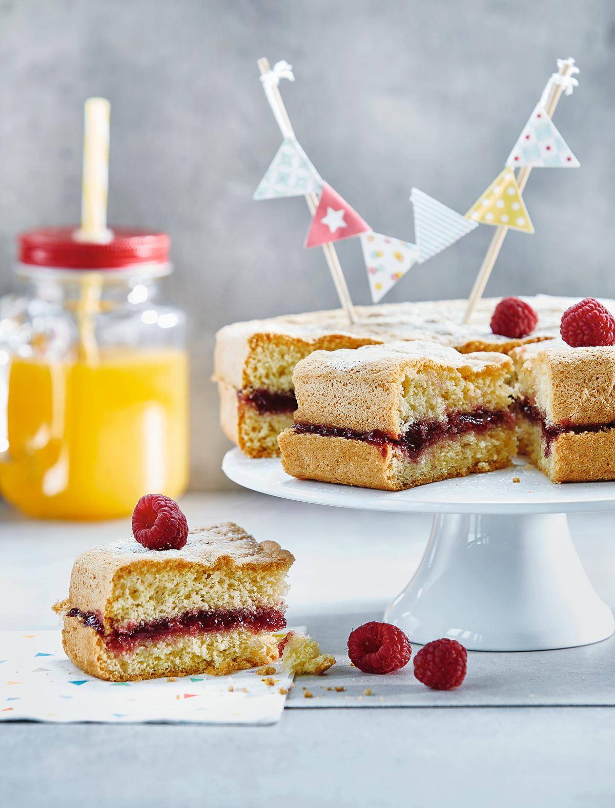 Piškotový dort Victoria - recept undefined | Tefal